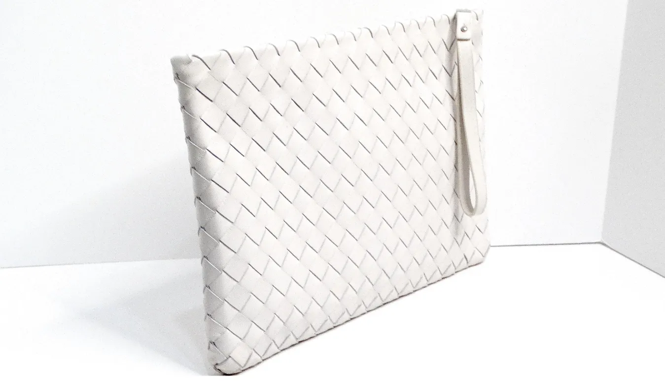 Bottega Veneta Intrecciato Agate Leather Wrist Pouch