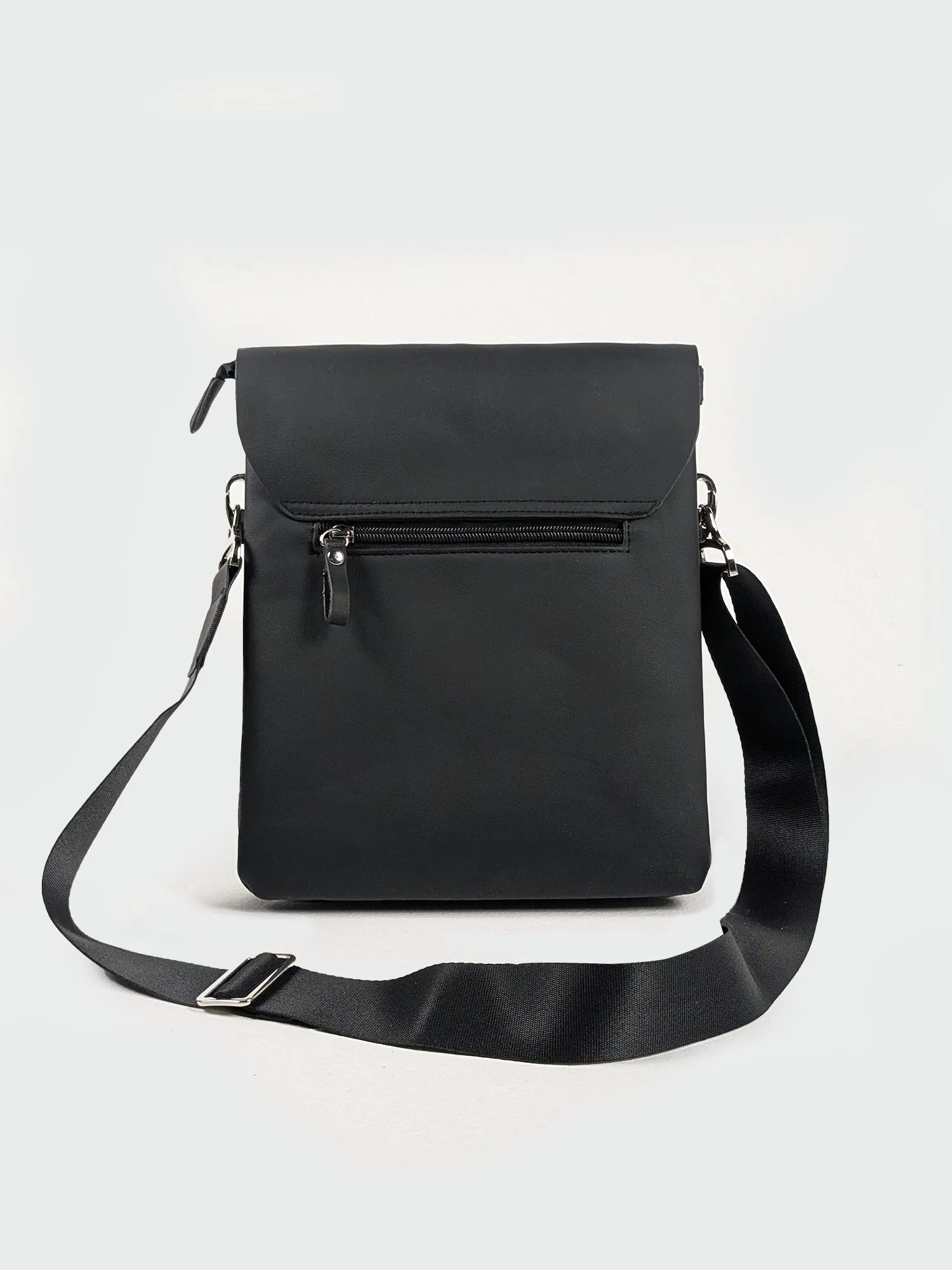 Molsdens Black Messenger Bag