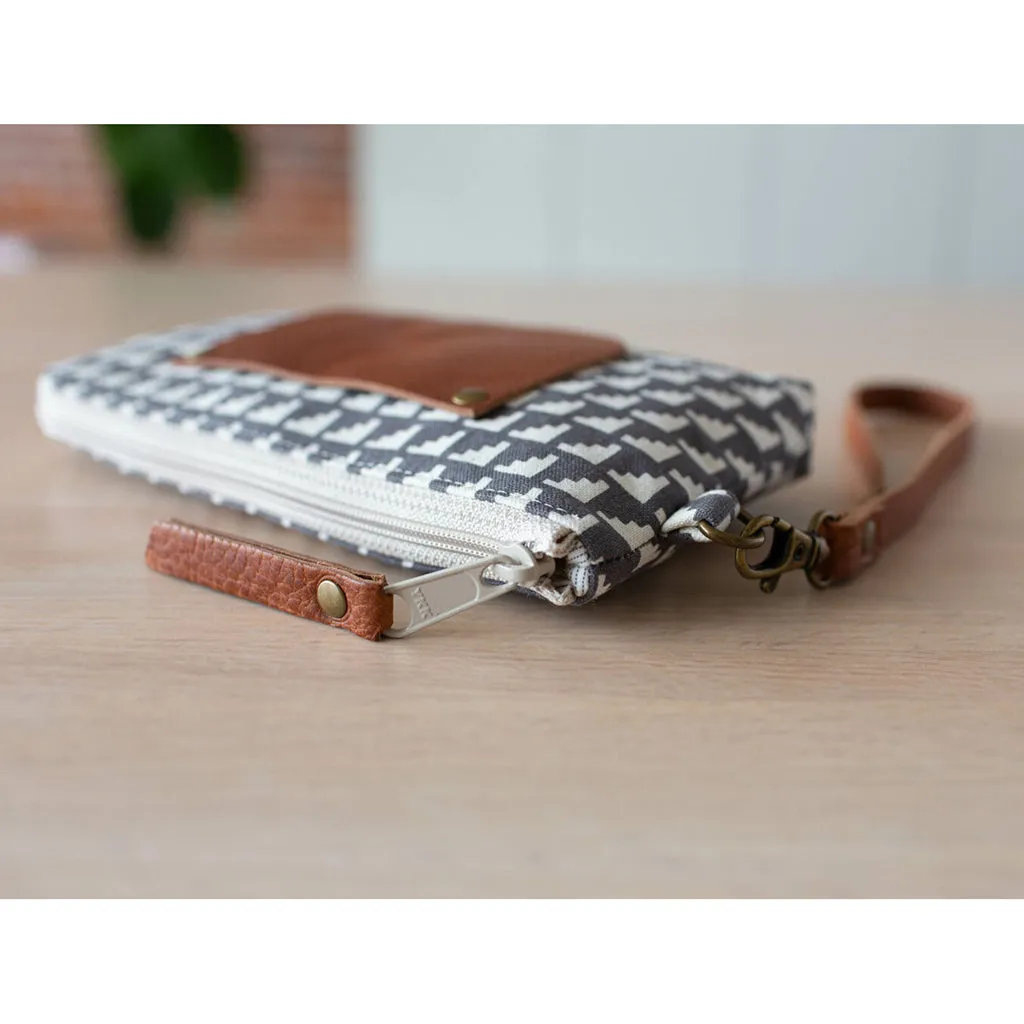 Yarrow Wristlet   Pouch - Noodlehead
